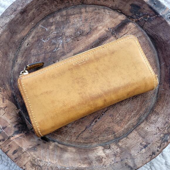 Light Brown Coach Trifold Leather Wallet - Picture 1 of 5